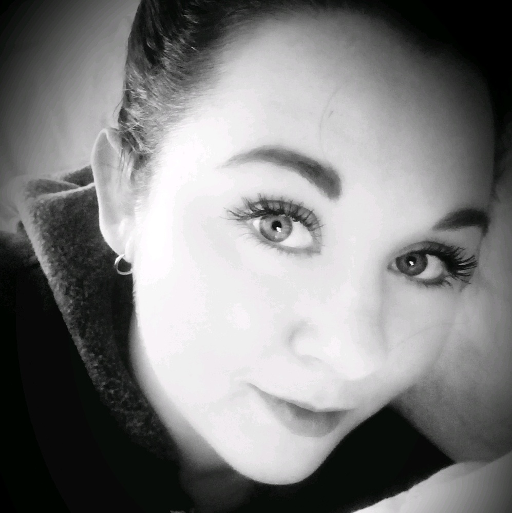 Meet your Posher, Kelli